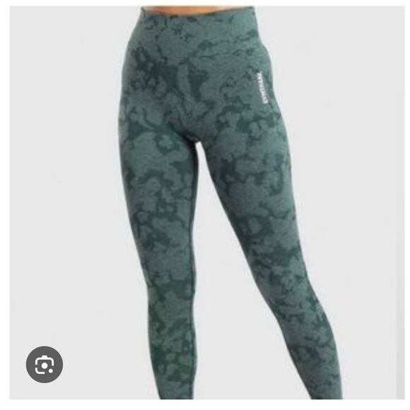 Gymshark green seafoam butt enhancer stretch leggings size Small - Picture 1 of 11